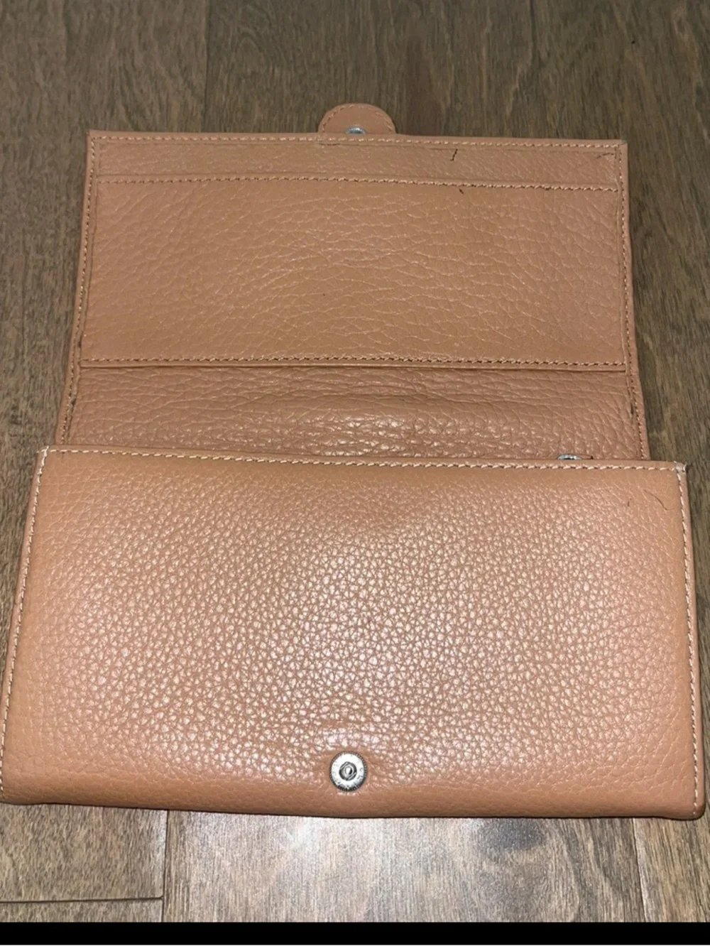 Talbots Women’s Brown Leather Wallet W/ Multi Compartments: Classic Style / Nice